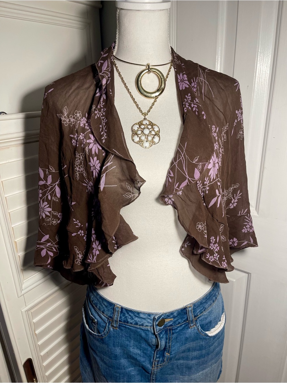 Women's Brown Floral Ruffle Shrug - Lavender Print